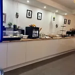 La 酒店
