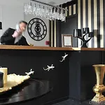 酒店 La 4*
