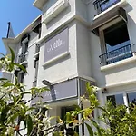 Hotel La 4*