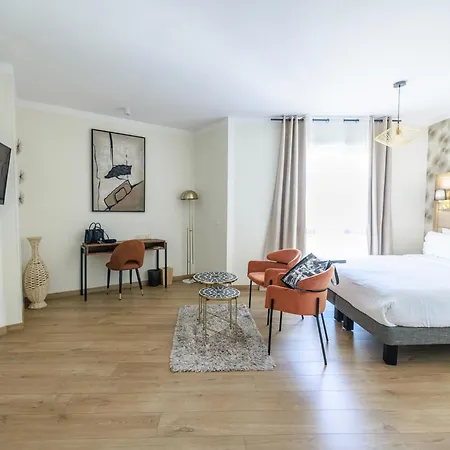 La Hotel