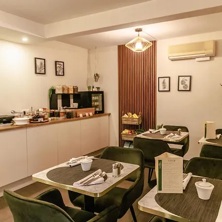 La Hotel 4*