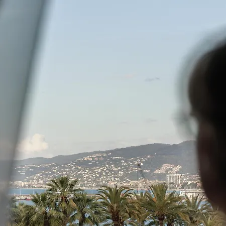 La