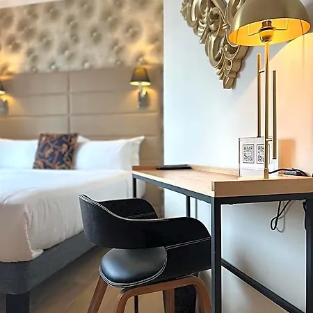Hotel La 4*