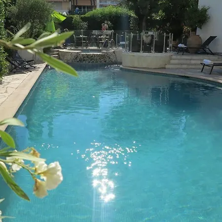 Hotel La 4*