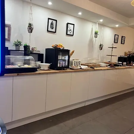 La Hotel