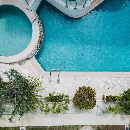 Hotel La 4*