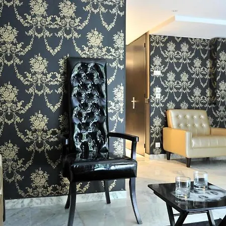 La Hotel