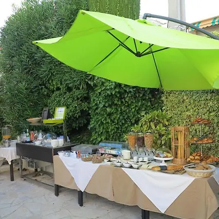 La Hotel Cannes